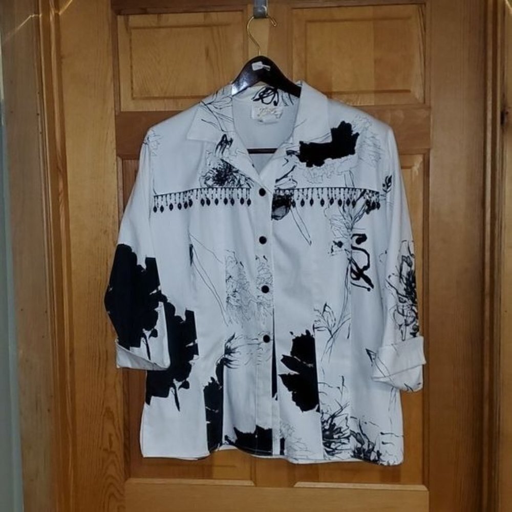 Vintage Lilly of California Embellished Long Sleeve Button Down Sz. L Jacket‎